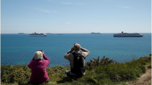 英国奇观 邮轮聚集近海 鬼船 成为意外景点 c 英伦网