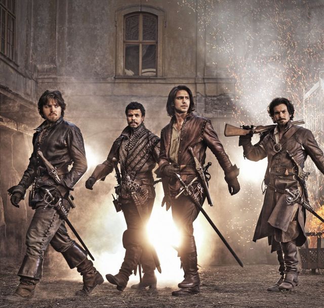 Athos (Tom Burke), Porthos (Howard Charles), D'Artagnan (Luke Pasqualino), Aramis (Santiago Cabrera).