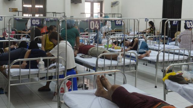 Nhiều ý kiến cho rằng ngân sách nhà nước nên được dùng để xây thêm bệnh viện, trường học hơn là nghĩa trang cho cán bộ cao cấp.