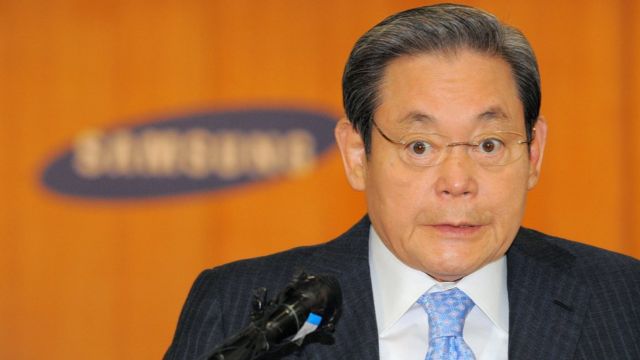 Lee Kun-Hee, Président Du Plus Grand Groupe Sud-Coréen Samsung S'Exprimant Lors D'Une Conférence De Presse