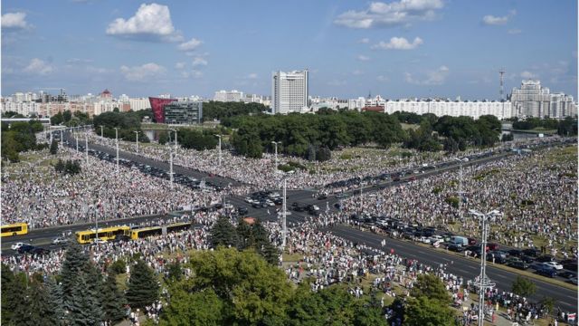 Marcha opositora en Bielorrusia este domingo 16 de agosto.