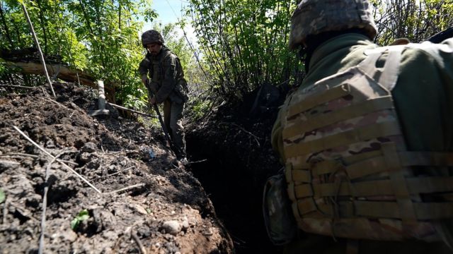 Украинские военные под Бахмутом