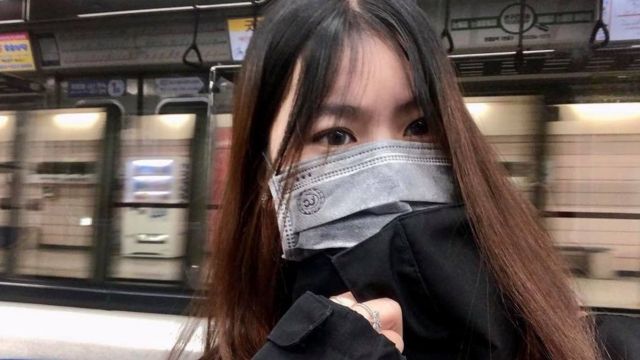 Thùy Trang trên ga tàu ở Daegu