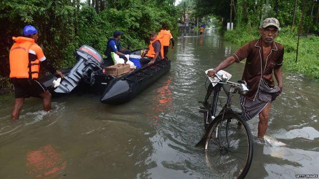 මල්වාන ප්රදේශයේ බදාදා (මැයි 23) පැවති ගංවතුර තත්වය
