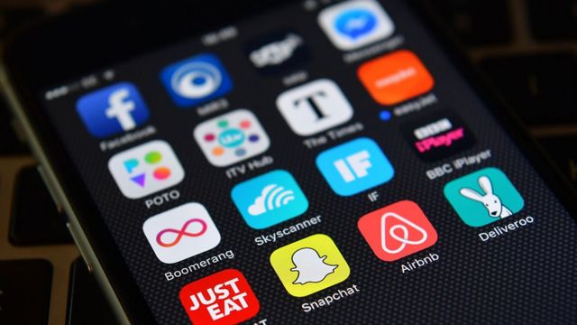 Por qué cerrar las apps que no usamos NO te ayuda a ahorrar batería en tu  celular - BBC News Mundo