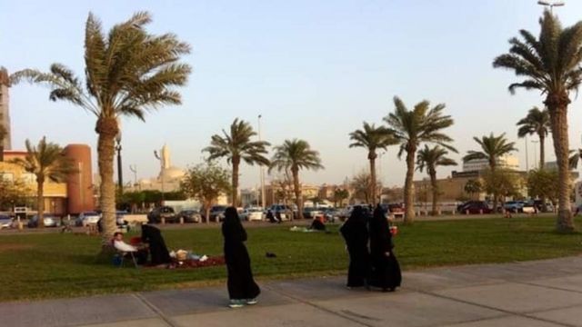 Arab Saudi qua con mắt tác giả Nghiêm Hương