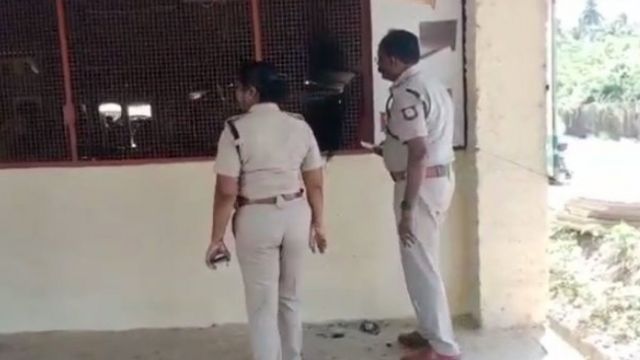 பெட்ரோல் குண்டு