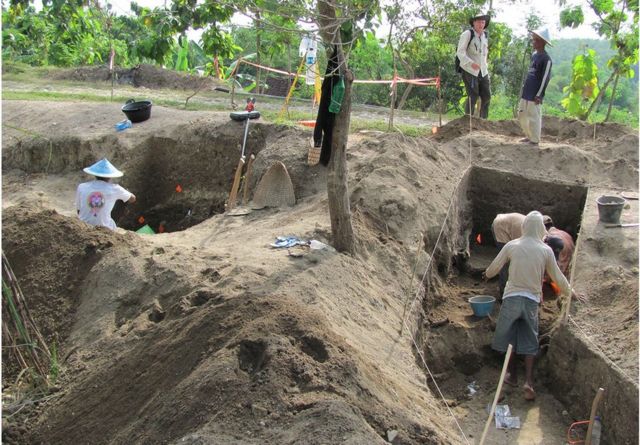 Escavações em Ngandong