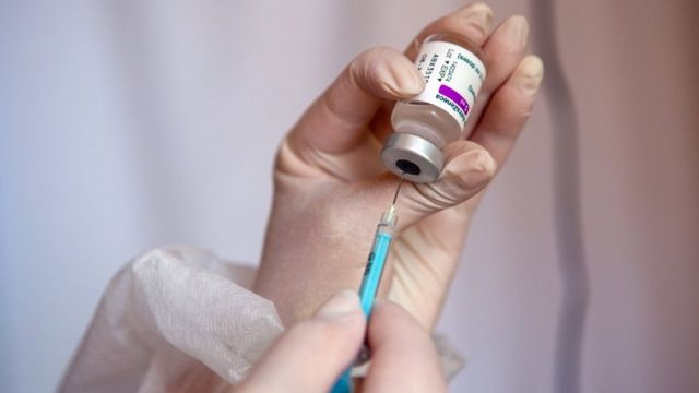 Флакон із вакциною
