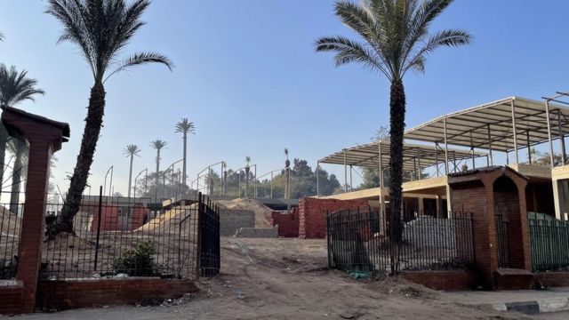 Construction work near the Giza Zoo