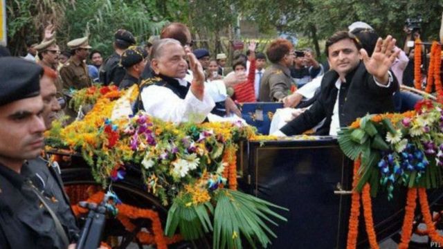 मुलायम सिंह, अखिलेश यादव