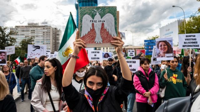 Una protesta en Madrid a favor de las mujeres de Irán