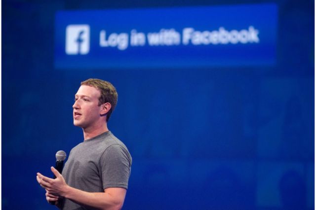 フェイスブックの創業者、マーク・ザッカーバーグ氏への圧力は強まっている