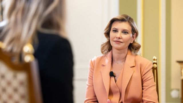 Елена Зеленская: "Цены растут и в Украине тоже. Но вдобавок у нас убивают людей" - BBC News Русская служба