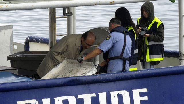 Incautación de un alijo de cocaína en el puerto de Vigo en 2013.