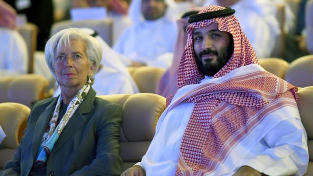 الفايننشال تايمز ولي العهد السعودي يبني دافوس على الرمال Bbc News عربي