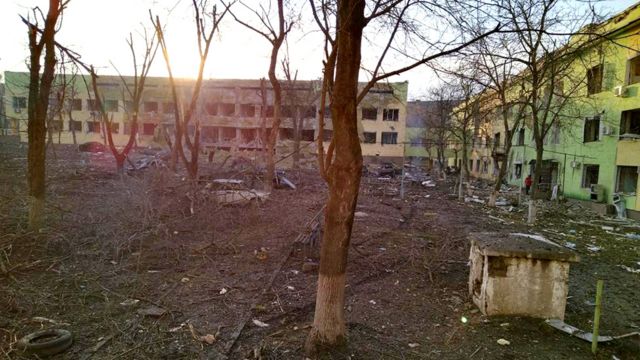 View of the courtyard of the maternity and children's hospital in Mariupol bombed on March 9, 2022.