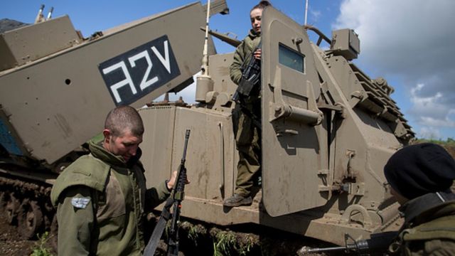 L'armée israélienne avait indiqué avoir frappé mardi des positions militaires du régime syrien sur le Golan
