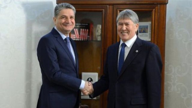Президент Алмазбек Атамбаев Евразиялык экономикалык комиссиянын коллегия төрагасы Тигран Саркисянды кабыл алды