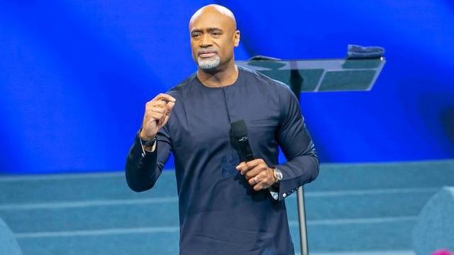 Pastor Paul Adefarasin: See how Nigerians react to di 'plan B' advice wey House on the Rock pastor give im members - BBC News Pidgin