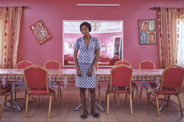 Gagnesseri Seck, serveuse