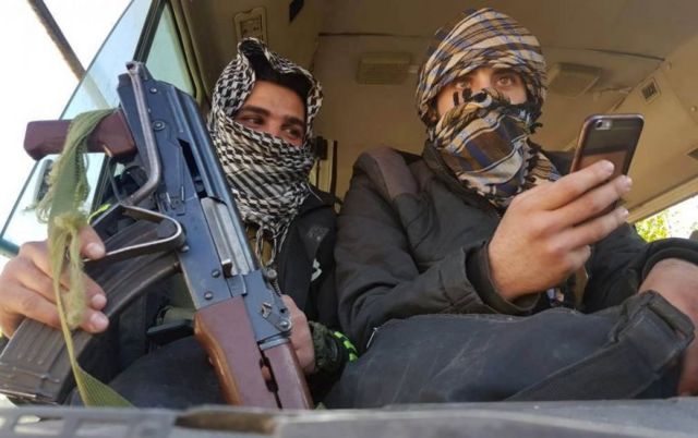 Doğu Guta'dan tahliye edilen muhalifler