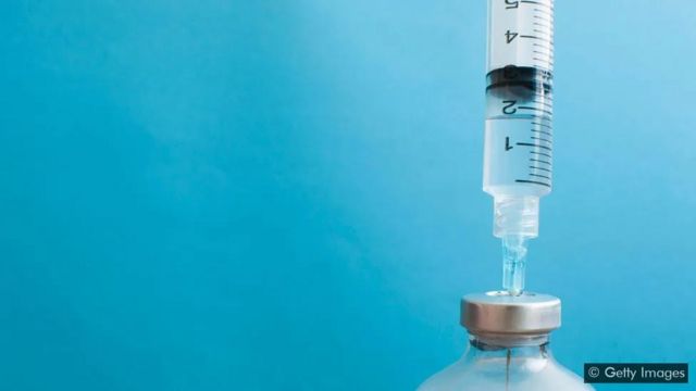 Jaga Jarak Sosial dan Vaksin