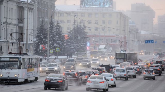 движение в центре Екатеринбурга