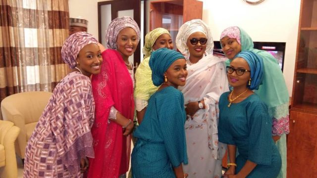 Aisha Muhammadu da wasu daga cikin 'ya'yan Muhammadu Buhari