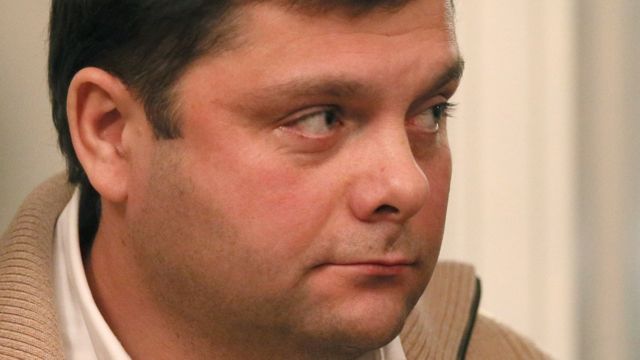 Петр Офицеров