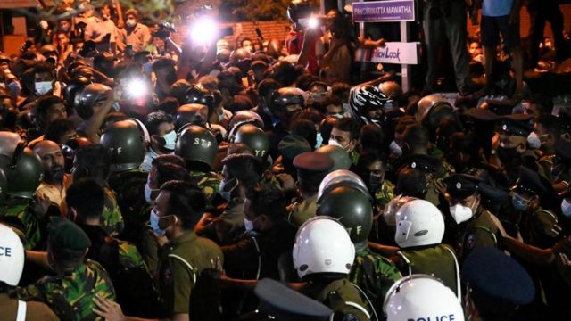 மக்கள் போராட்டம்