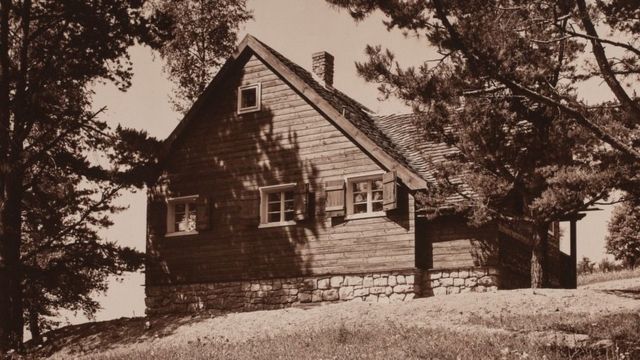 La cabaña de Muriel Gardiner en los bosques de Viena, años 30