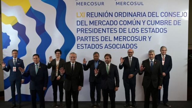 Presidentes de varios países latinoaméricanos en una reunión de Mercosur
