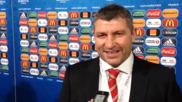 Osian Roberts