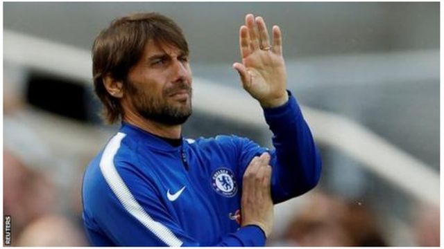 Umutoza Conte yatwaye shampiyona ya Premiere League n'igikombe cya FA mu myaka ibiri yamaze atoza Chelsea