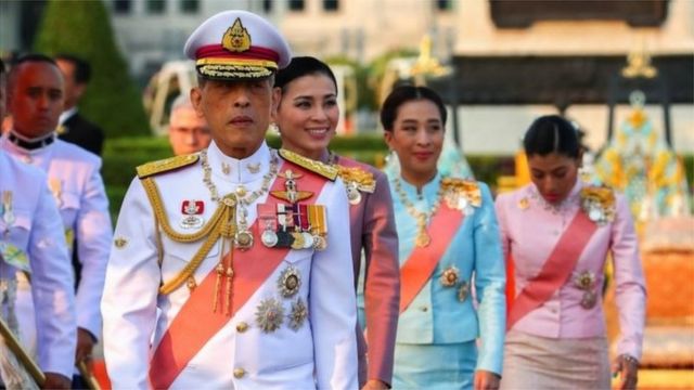 এই বিক্ষোভ ছড়িয়ে পড়েছে ব্যাংককের বাইরেও