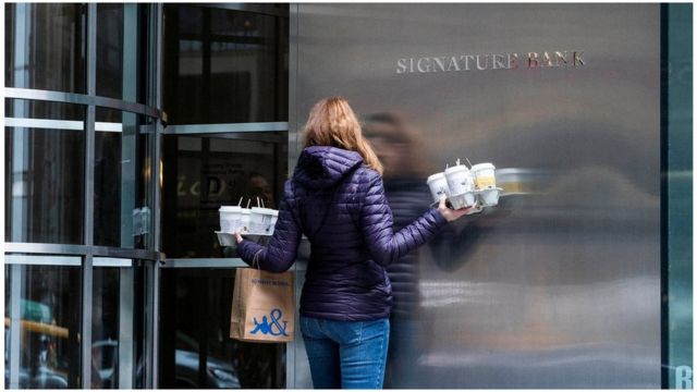 3月12日，美國財政部以存在系統性風險為由關閉總部設在紐約州的"標誌銀行"。