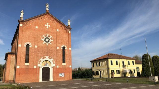 Iglesia de Anguillara