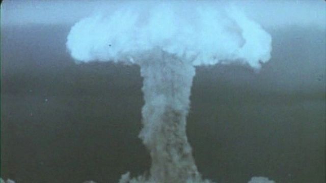 Foto de explosão nuclear