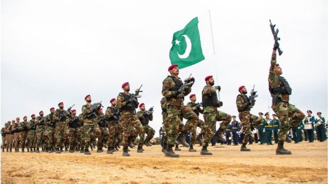 Пакистанські військові