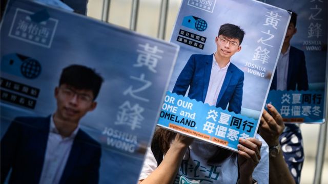 黃之鋒是這次選舉中，唯一一個指選舉主任指支持香港獨立而被取消參選資格的參選人。