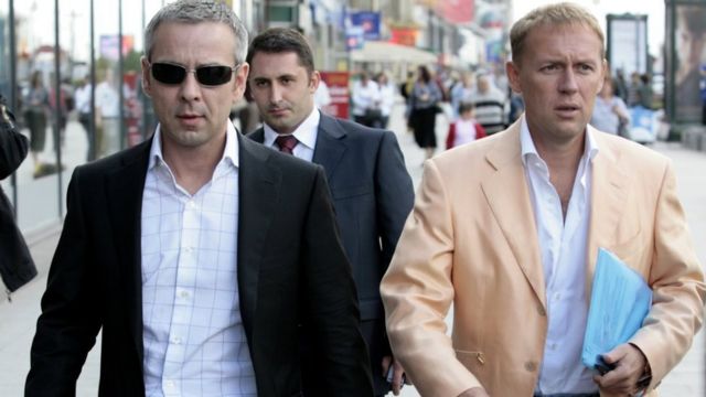 Dmitrij Kowtun (z lewej) i Andrey Ługowoj