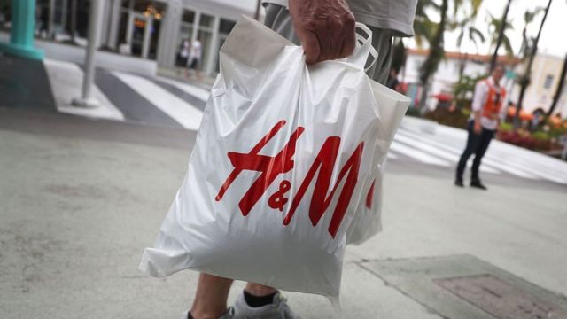 Por está en crisis H&M, la segunda empresa de moda más grande del BBC News Mundo