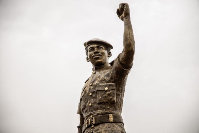 A close shot of the second bronze statue of Burkina Faso's former President Thomas Sankara.