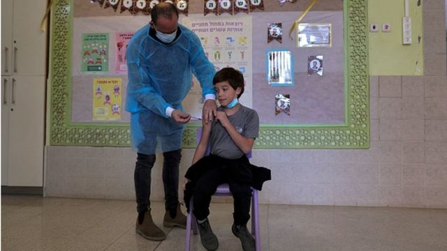 В Ізраїлі вакцинують і дітей