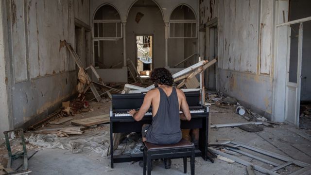 संगीतकार रेमंड इसायान