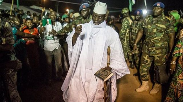 Jammeh a annoncé qu'il va demander au ministre de la justice et au parlement de voter une loi d'amnistie pour éviter toute chasse aux sorcières.