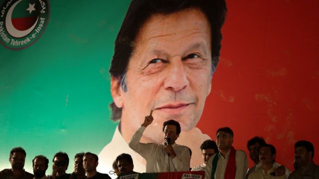 عمران خان خلال الحملة الانتخابية