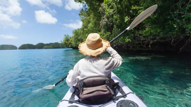 “欢迎来帕劳”旅游奖励计划鼓励旅游者小心呵护，维护帕劳的自然生态环境（Credit: Ippei Naoi/Getty Images）(photo:BBC)