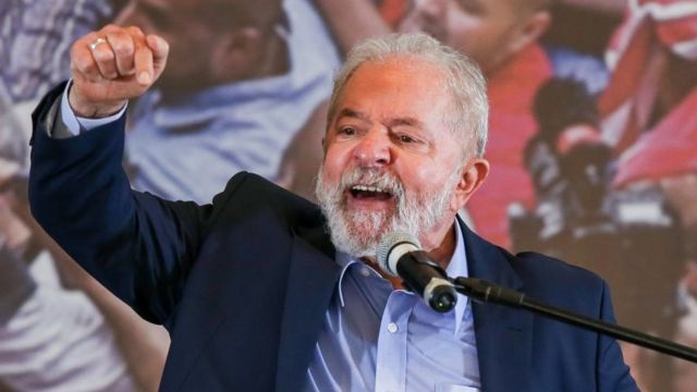 Lula faz discurso